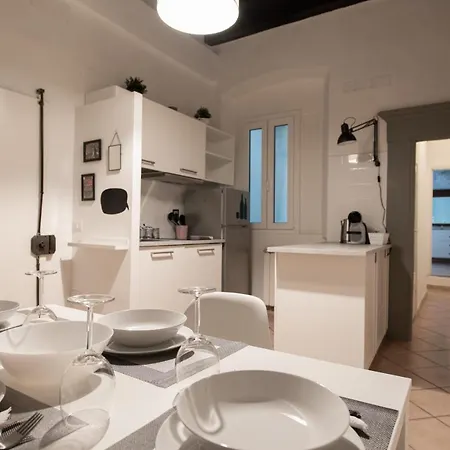 2 Next To A Market And Piazza Santa Croce - Homeunity * Florence