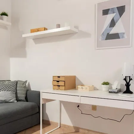 公寓 2 Next To A Market And Piazza Santa Croce - Homeunity